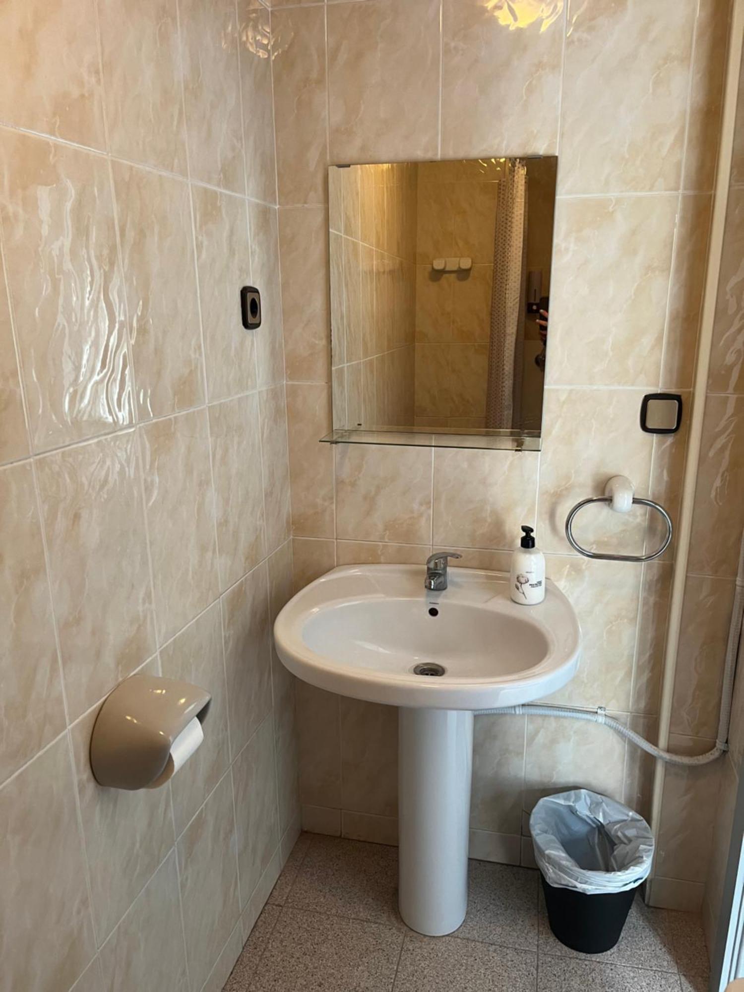 Hostal La Masia 曼雷沙 客房 照片