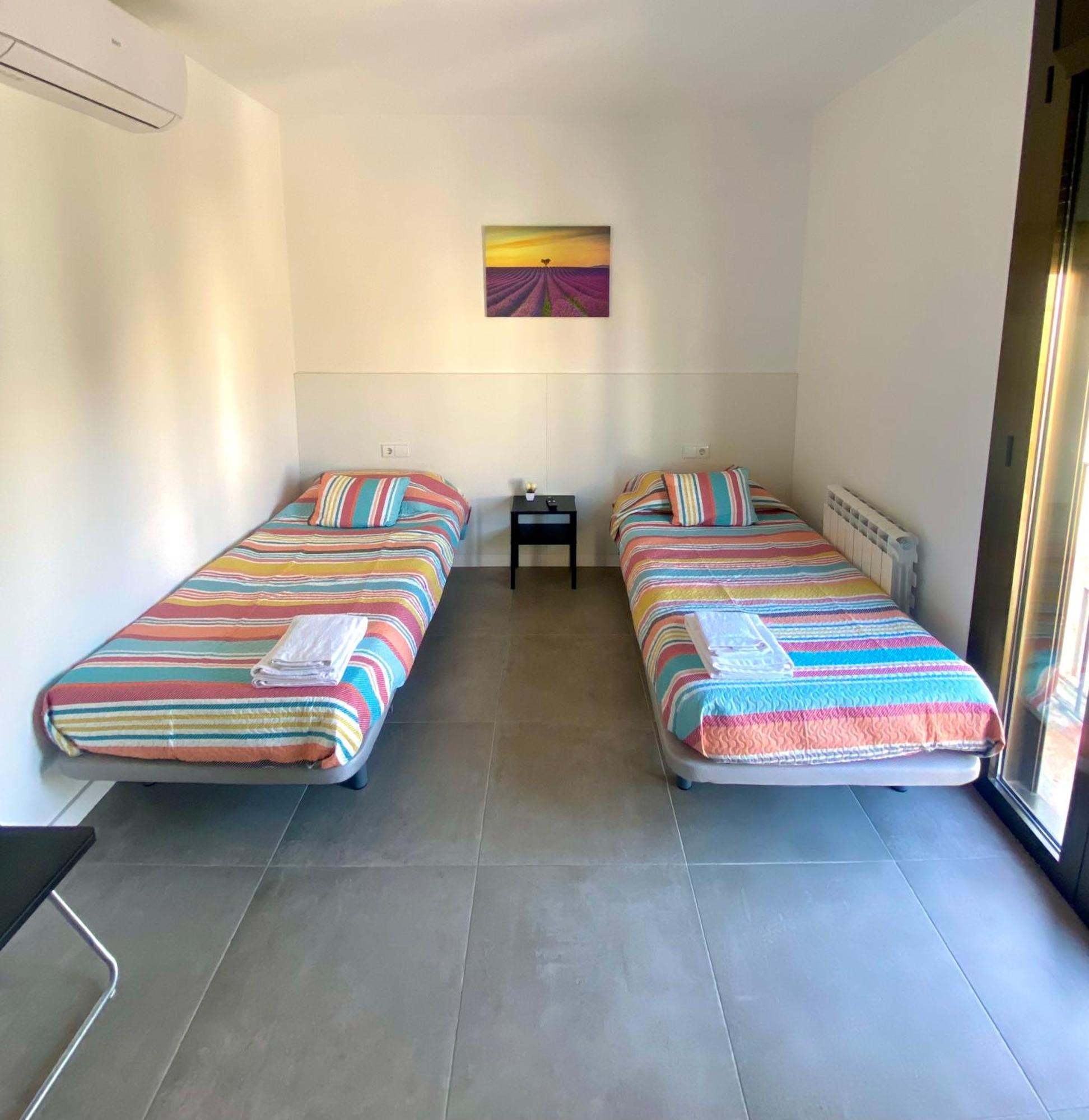 Hostal La Masia 曼雷沙 外观 照片
